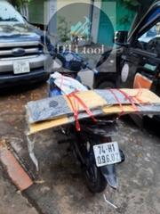 Gờ giảm tốc cao su 1000x350x40mm (DxRxC). Model ADTL