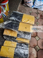 Gờ Giảm Tốc Cao Su 500x300x40mm ADTL | Gờ Hạn Chế Tốc Độ Cho Bãi Xe, Đường Nội Bộ