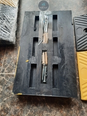 Gờ giảm tốc cao su 500x300x40mm (DxRxC) - Model ADTL