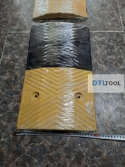 Gờ Giảm Tốc Cao Su 500x300x40mm ADTL | Gờ Hạn Chế Tốc Độ Cho Bãi Xe, Đường Nội Bộ