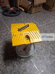 Gờ Giảm Tốc Thép Đúc 250x300x50mm SDTL | Gờ Hạn Chế Tốc Độ Chịu Tải 100-180 Tấn Cho Xe Tải, Container