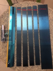 Lược cào sơn dài 56cm. Răng lược 0 đến 5mm. Lắp bàn cào thép dài 56cm. Thi công sơn Epoxy, chống thấm polyurethane, vữa tự san phẳng
