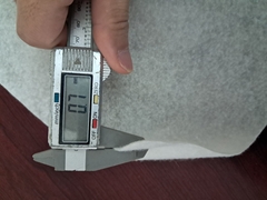 Màng chống thấm PPE 3 lớp LDTL dày 0.7mm, khổ rộng 1.2m, tỷ trọng 285g. Màng chống thấm cao cấp, có cấu tạo 3 lớp. Màng chống thấm Polypropylene Elastomer