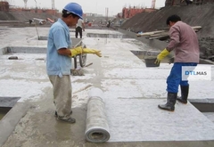 Màng chống thấm PPE 3 lớp VDTL dày 0.6mm, khổ rộng 1.2m, tỷ trọng ~230g. Màng chống thấm cao cấp, có cấu tạo 3 lớp. Màng chống thấm Polypropylene Elastomer