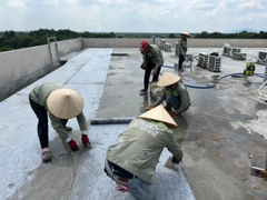 Màng chống thấm PPE 3 lớp KDTL dày ~0.4mm, khổ rộng 1.2m, tỷ trọng ~230g. Màng chống thấm cao cấp, có cấu tạo 3 lớp. Màng chống thấm Polypropylene Elastomer