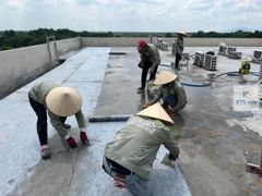 Màng chống thấm 3 lớp, màng PPE dày 0.4~0.5mm, tỷ trọng 150gr/m2, cuộn 1.15x87m ZHENHAI Pro. Màng chống thấm cao cấp, có cấu tạo 3 lớp. Màng chống thấm Polypropylene Elastomer
