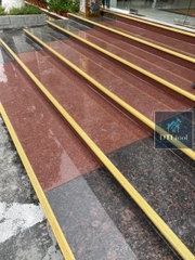Nẹp Đồng L35 Gân - Chống trượt mũi bậc cầu thang, ram dốc, lối đi cho không gian lớn, công cộng