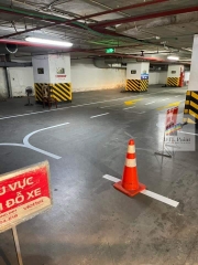 Nippon Reflective Road Line Trắng 5 Lít - Sơn kẻ vạch, sơn giao thông gốc Acrylic mau khô màu trắng