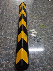 Thanh ốp góc Kích thước 1000x100x10mm Vuông. Dán Decal 3M tổ ong phản quang cao cấp. Bảo vệ góc tường, góc cột. Bao phụ kiện lắp đặt