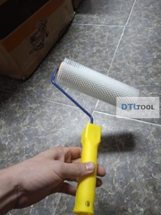 Rulo Phá Bọt Khí Nhựa VDTL 230mm – Gai 13mm | Con Lăn Gai Epoxy, Vữa Tự San Phẳng