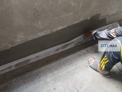 Vải Polyester có dệt khổ rộng 15cm 60 - 65g/m² VDTL. Lưới Polyester chống thấm, gia cố góc chân tường, sàn mái