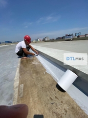 Vải Polyester có dệt khổ rộng 20cm 60 - 65g/m² VDTL. Lưới Polyester chống thấm, gia cố góc chân tường, sàn mái