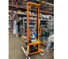 Xe nâng tay 200kg Lắp Tời Điện - Nâng cao 4m Niki