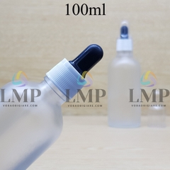Chai tinh dầu phun mờ nắp bóp khoen nhựa sọc có nắp chụp 100ml