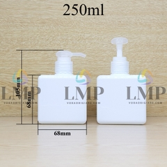 Chai lotion vuông vòi dài