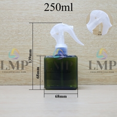 Chai lotion vuông đầu xịt kiếng có khóa