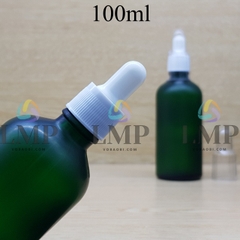 Chai tinh dầu phun mờ nắp bóp khoen nhựa sọc có nắp chụp 100ml