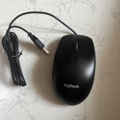 Chuột có dây Logitech B100 800DPI