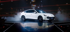 MG7 2.0T LUX