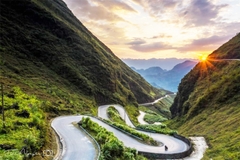 TOUR DU LỊCH HÀ NỘI – HÀ GIANG – QUẢN BẠ - YÊN MINH – ĐỒNG VĂN – LŨNG CŨ – SÔNG NHO QUẾ - HÀ NỘI 3 NGÀY 2 ĐÊM