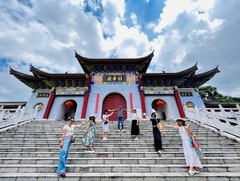 TOUR NAM NINH - BẮC HẢI 4N3D