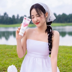 Kem Body Trắng Da Chống Nắng Nâng Tone Trắng Hồng Rạng Rỡ WHISIS Premium Collagen Whitening Body Lotion 200ml