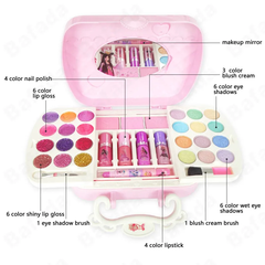 Dụng cụ trang điểm chuyên nghiệp cho bé_22879