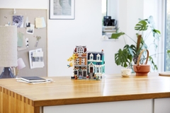 Đồ chơi xếp hình LEGO Creator Expert Bookshop_2033