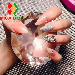 Kim cương nhựa Mica  10mm -100mm trưng bày, trang trí sản phẩm, chụp ảnh Nail