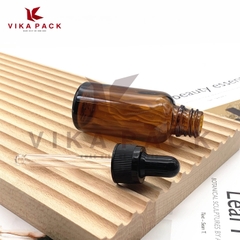 CHAI THỦY TINH ĐỰNG TINH DẦU MÀU NÂU NẮP BÓP NHỰA ĐEN