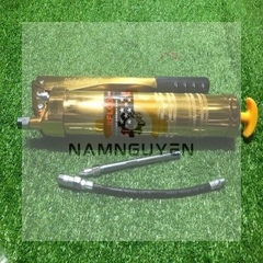 Bơm mỡ tay 900cc