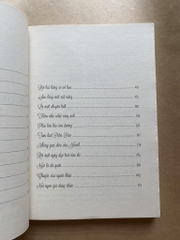 Sau Lưng Một Vạt Nắng