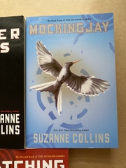 The Hunger Games ( trọn bộ bản tiếng Anh )