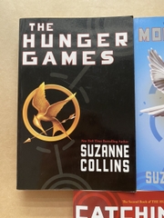 The Hunger Games ( trọn bộ bản tiếng Anh )