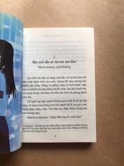 Em Là Ánh Sáng Giữa Đêm Trăng