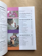 100 Hoạt Động Montessori: Con Không Cần Ipad Để Lớn Khôn