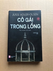 Cô Gái Trong Lồng