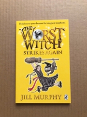 Boxset 8 Tập The Worst Witch Complete Adventures ( sách tiếng Anh )
