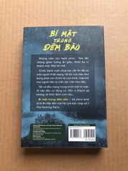 Bí Mật Trong Đêm Bão