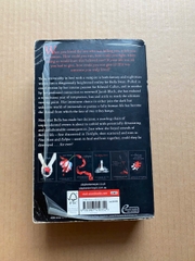 Breaking Dawn (sách tiếng Anh)