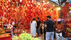 Tết Năm Nay Rất Khác Lạ! Khi Tết Không Còn Chỉ Là Niềm Vui Mà Là Bài Toán Cuộc Sống