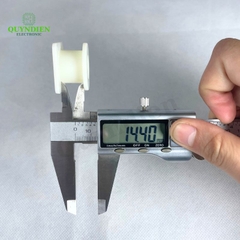 Lõi Khuôn Nhựa Vuông Tròn 30mm Màu Trắng Sữa