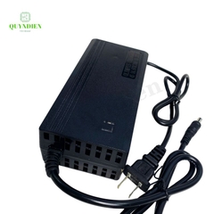 Bộ Sạc Pin Sắt Olympus 4S 14.6V-10A Jack 5.5x2.5mm