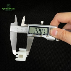 Lõi Khuôn Nhựa Vuông Dài 42mm Màu Trắng Sữa