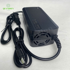 Bộ Sạc Pin Olympus 3S 12.6V-5A Jack 5.5x2.5mm