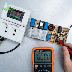 Tụ Bếp Từ 6uF 275VAC/400VDC Màu Đen Loại Đứng