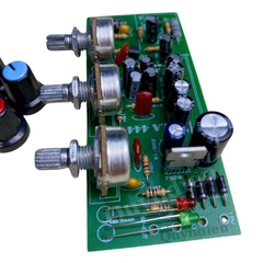 Mạch khuếch đại âm thanh LA4440 có chỉnh TREBLE BASS 19W, DC 12V-14V chưa có IC