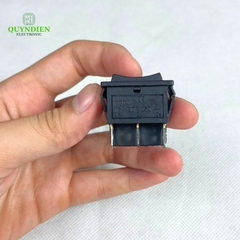 Công Tắc Bập Bênh 6 Chân KCD4 16A/30A 250V Đen Không Đèn