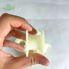 Lõi Nhựa Vuông Tròn 40 Quấn Cuộn Cảm Phân Tần Loa - Màu Trắng Sữa
