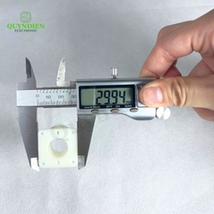 Lõi Khuôn Nhựa Vuông Tròn 30mm Màu Trắng Sữa